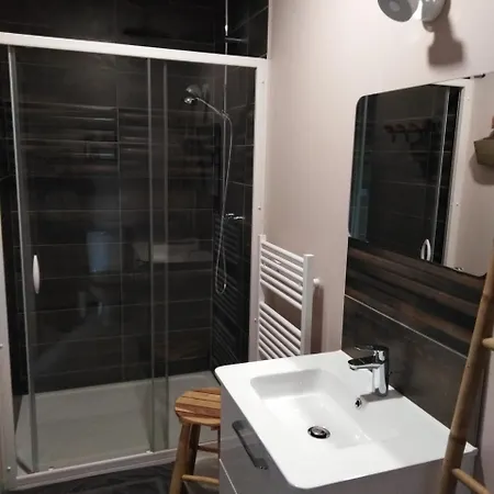 Le Clos Du Mont Cesar Bed & Breakfast