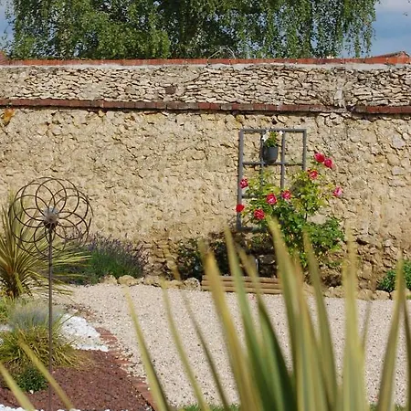 Le Clos Du Mont César Bed and breakfast